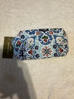 Vera Bradley Blue Floral Quilted Cosmetic Case